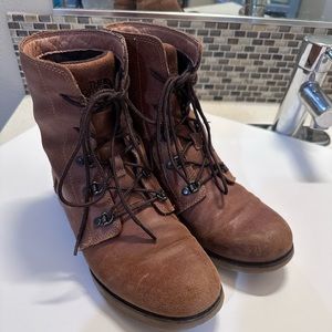 NorthFace Boots